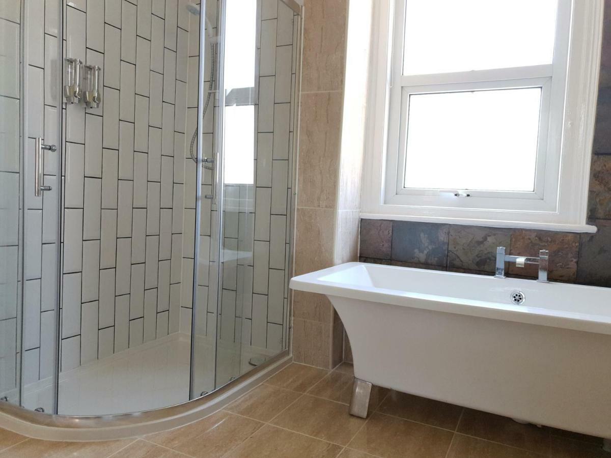 Grandeur Holiday Home, With Free Parking Clacton-on-Sea Zewnętrze zdjęcie